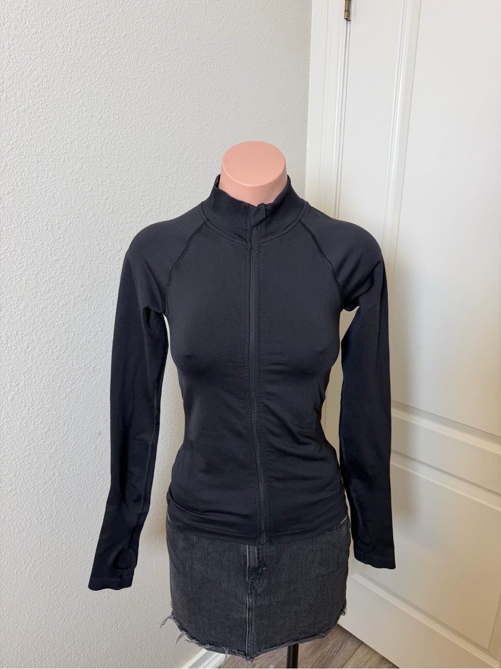 Gymshark Athletic Slim Fit Black Full-Zip Jacket Sz XS